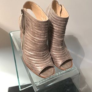 Paul Green Cayanne Peep Toe Bootie
